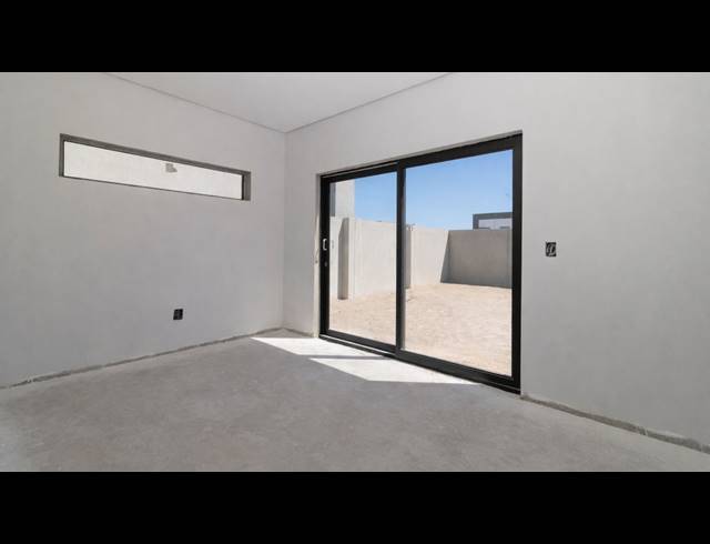 4 BEDROOM HOUSE FOR SALE IN SANDOWN